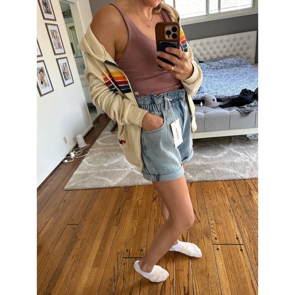 Frame Elastic Waist Denim Shorts Small NWT - Picture 10 of 11